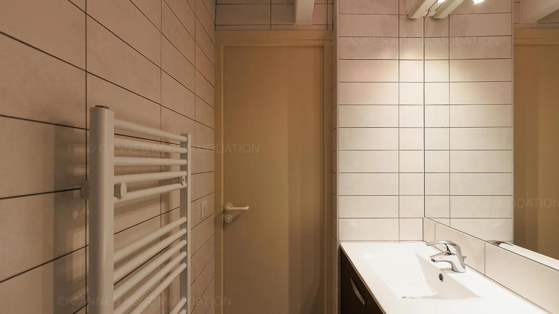 Residence Aout 43 Cannes 0*,